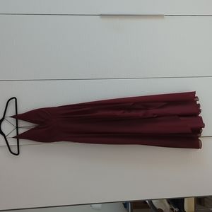 Jenny Yoo Farrah chiffon dress. Size 4. Burgundy dress.